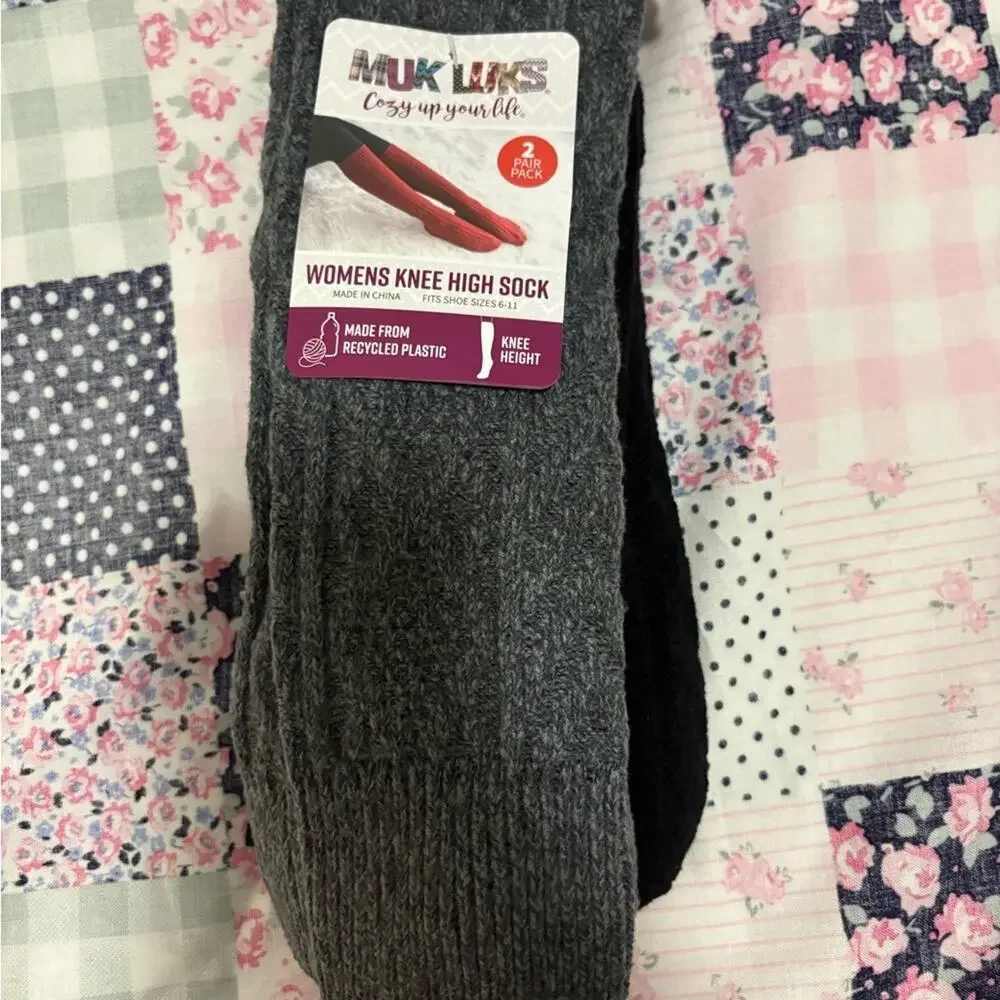 NWT MUK LUKS Women's Gray and Black Knee High Socks 2 pack